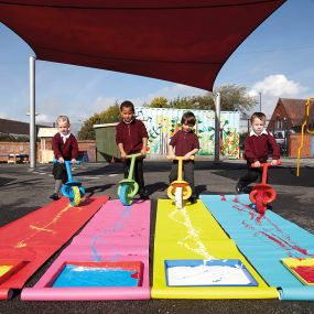 Outdoor Trundle Wheelie Painters 4pk