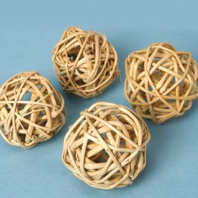 Natural Willow Balls 4pk
