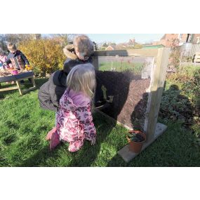 Wiggly Worm Farm | Creative Activity