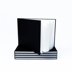 A4 Landscape Black Cloth Hardbacked Sketchbook 92 pages 140gsm | Creative Activity