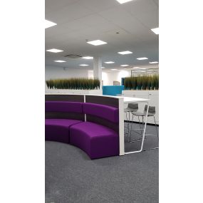 Consort Curved Unit with Poseur Table | Creative Activity