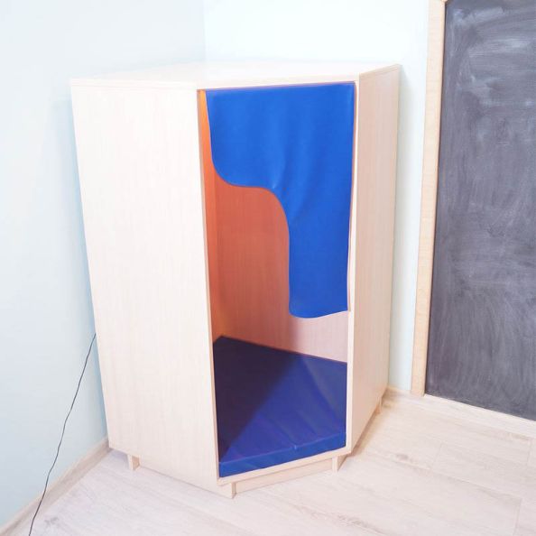 Wooden Padded Den with Mood lighting | Creative Activity