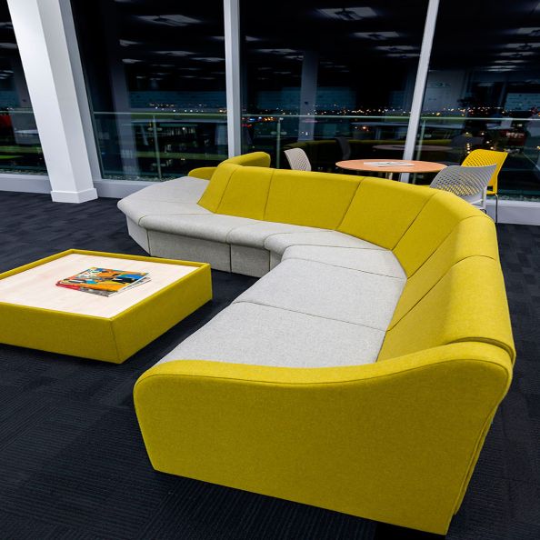 Horizon Modular Chair with Right Arm | Creative Activity