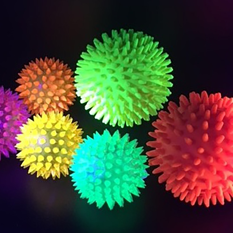 Flashing spiky ball hot sale
